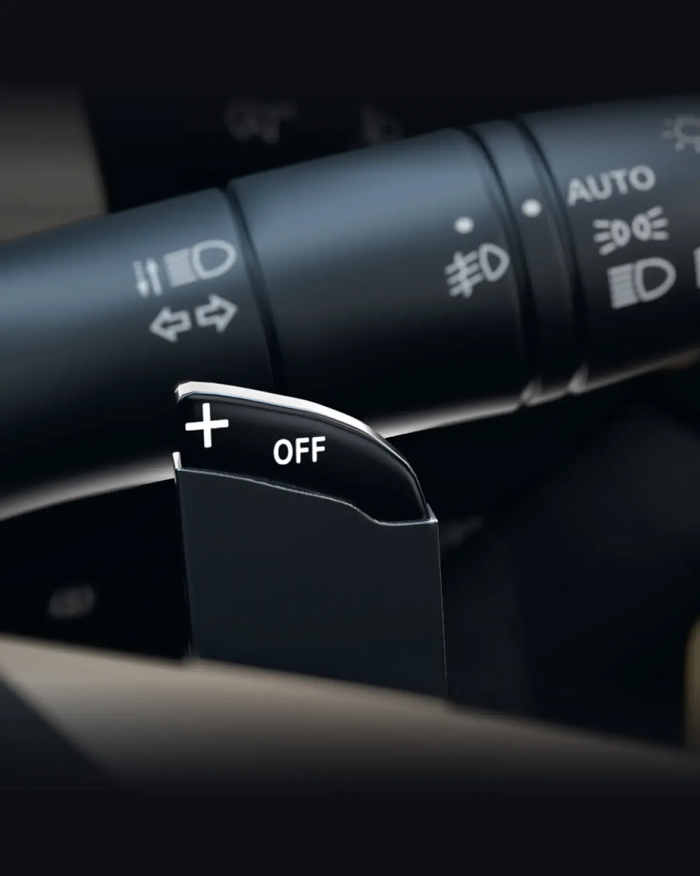Steering-mounted paddle shifter in the Nissan Tekton